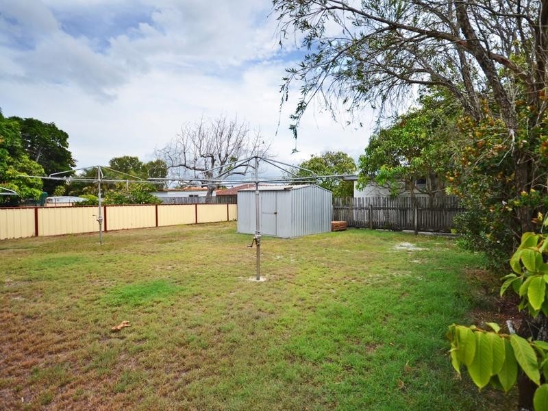 12 Palmer Avenue, Golden Beach QLD 4551