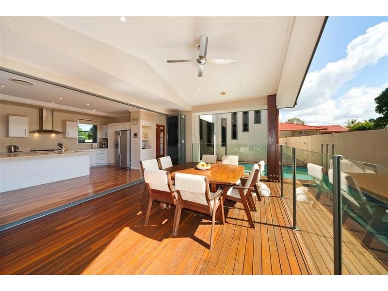 52 Palmer Avenue, Golden Beach QLD 4551
