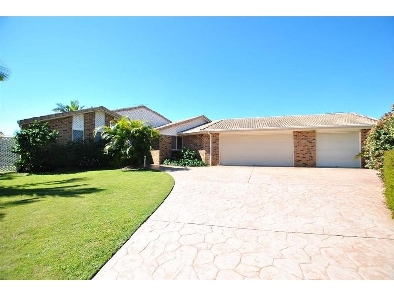 8 Pamphlet Place, Pelican Waters QLD 4551