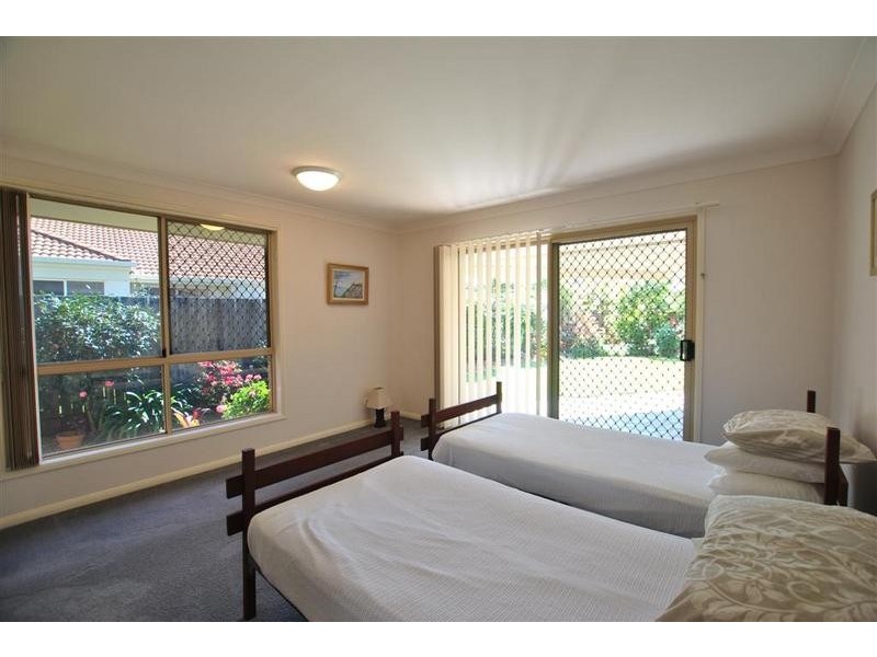 8 Pamphlet Place, Pelican Waters QLD 4551