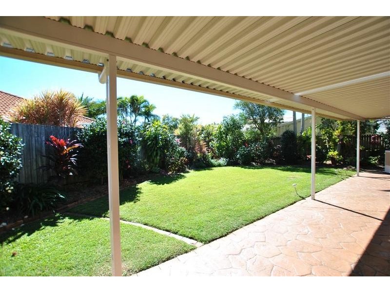 8 Pamphlet Place, Pelican Waters QLD 4551