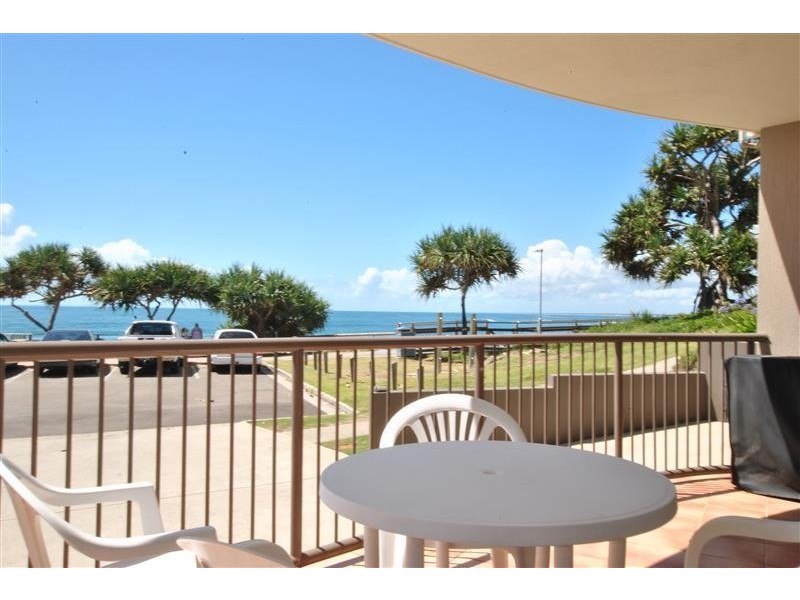 2/ 1 Esplanade Bulcock Beach, Caloundra QLD 4551