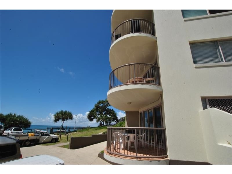 2/ 1 Esplanade Bulcock Beach, Caloundra QLD 4551