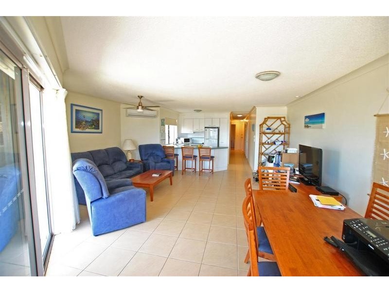 1/ 1 Esplanade Bulcock Beach, Caloundra QLD 4551