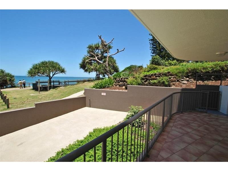 1/ 1 Esplanade Bulcock Beach, Caloundra QLD 4551