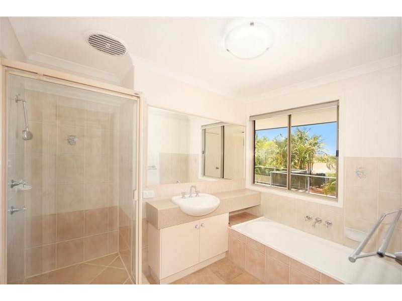 17 Parklands Boulevard, Little Mountain QLD 4551