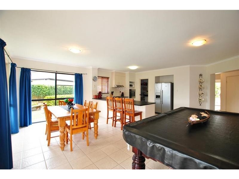 8 Parsons Close, Pelican Waters QLD 4551
