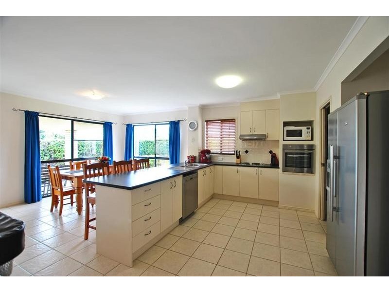 8 Parsons Close, Pelican Waters QLD 4551