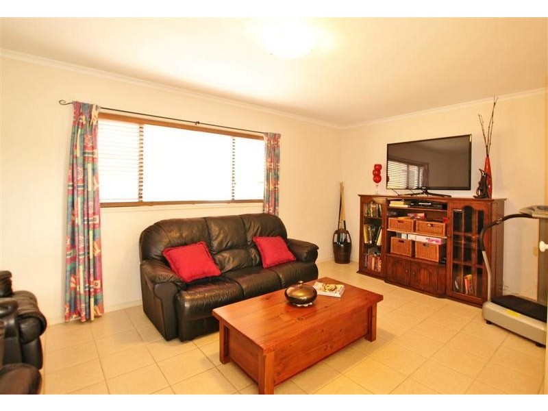 8 Parsons Close, Pelican Waters QLD 4551