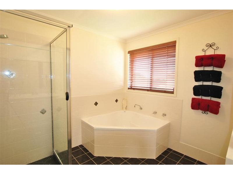 8 Parsons Close, Pelican Waters QLD 4551