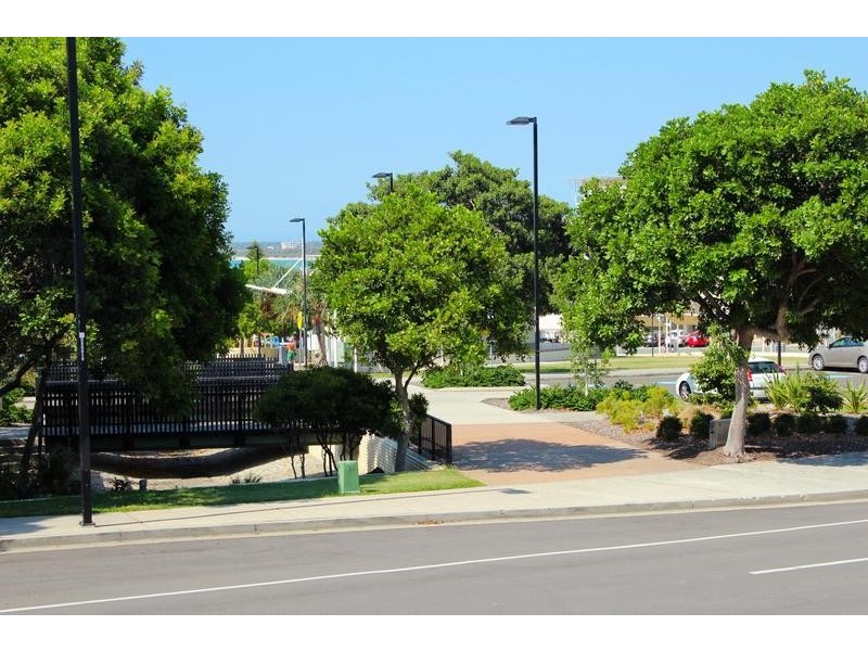 1/ 33B Burgess Street, Kings Beach QLD 4551