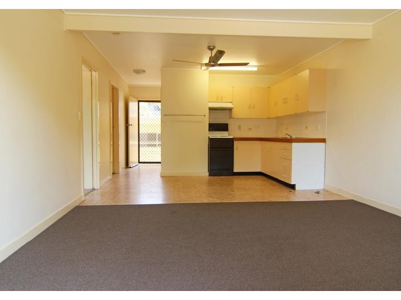 1/ 33B Burgess Street, Kings Beach QLD 4551