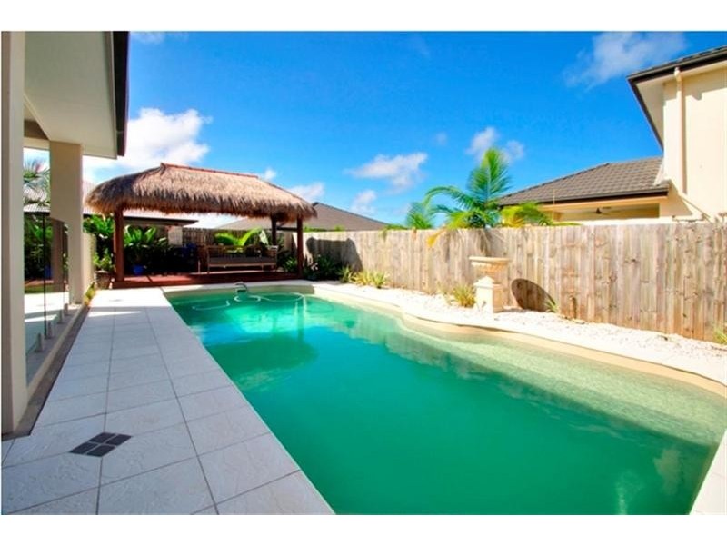 14 Pebbly Creek Crescent, Little Mountain QLD 4551