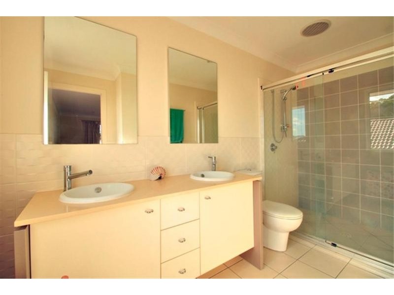 14 Pebbly Creek Crescent, Little Mountain QLD 4551