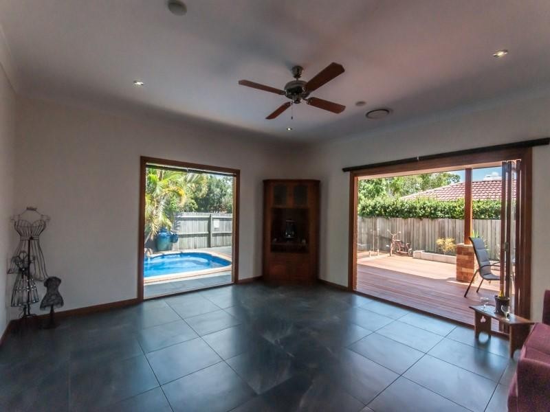 4 Pegwell Place, Currimundi QLD 4551