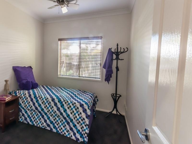 4 Pegwell Place, Currimundi QLD 4551