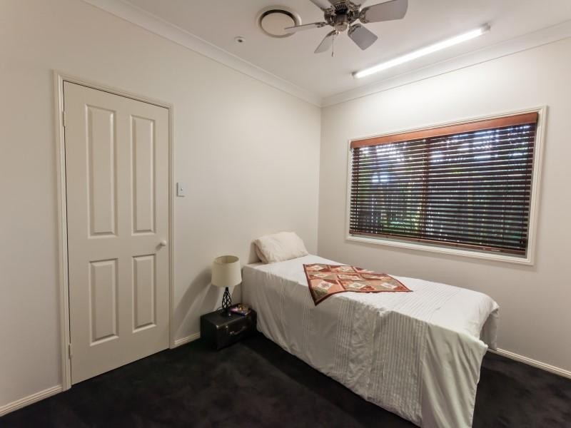 4 Pegwell Place, Currimundi QLD 4551