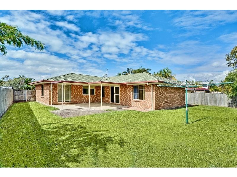 8 Pegwell Place, Currimundi QLD 4551