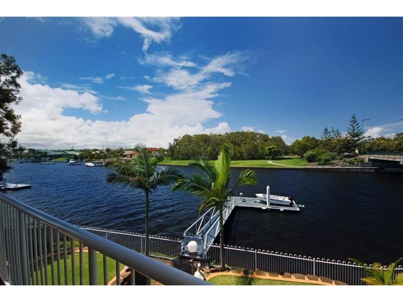 1 Pelican Waters Boulevard, Pelican Waters QLD 4551