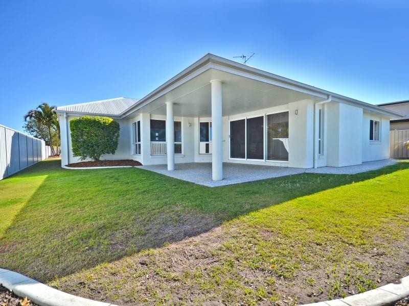 20 Pembroke Avenue, Pelican Waters QLD 4551