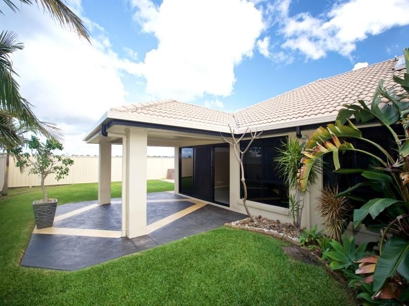 28 Pembroke Avenue, Pelican Waters QLD 4551