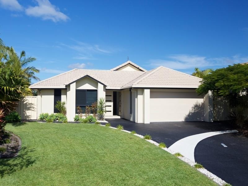 28 Pembroke Avenue, Pelican Waters QLD 4551