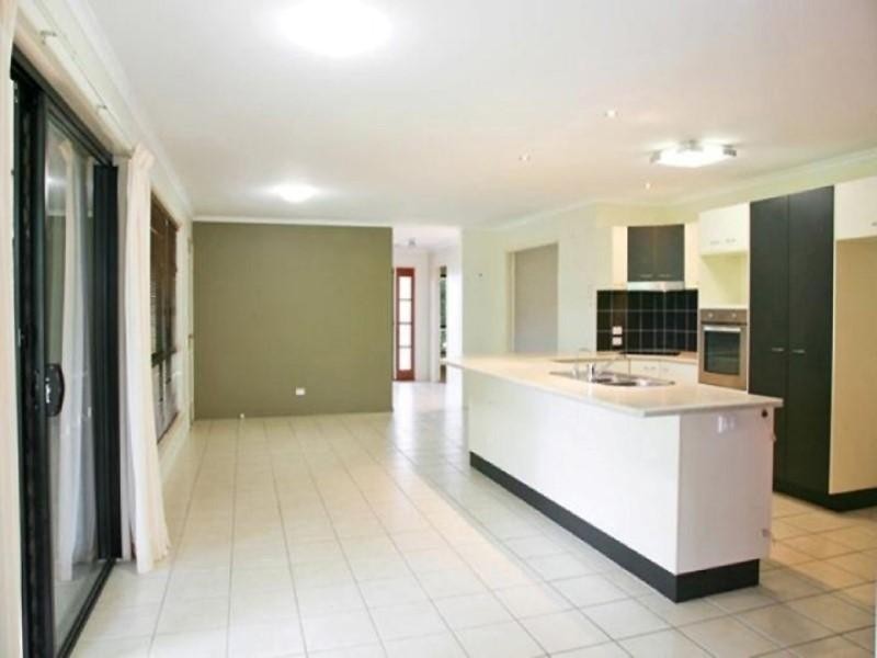 27 Peony Circuit, Little Mountain QLD 4551