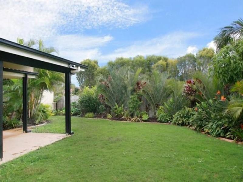 27 Peony Circuit, Little Mountain QLD 4551