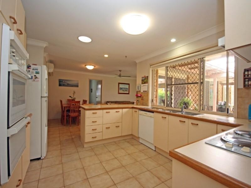 73 Poinsettia Avenue, Mooloolaba QLD 4557