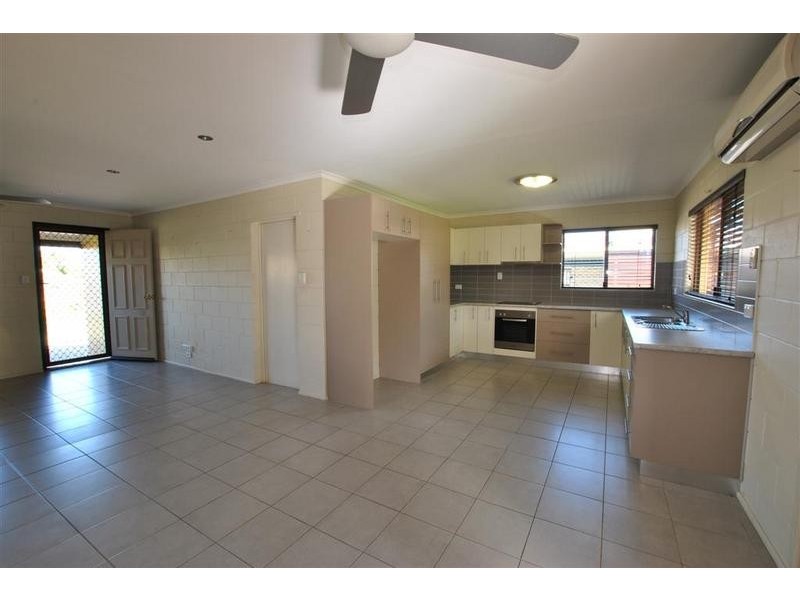 34 Pozieres Crescent, Aroona QLD 4551