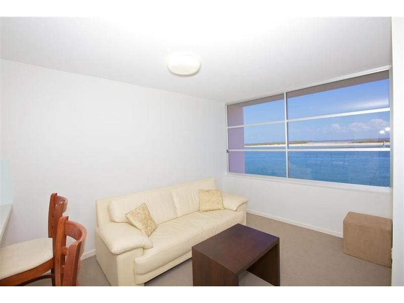 8/ 4 Maloja Avenue, Caloundra QLD 4551