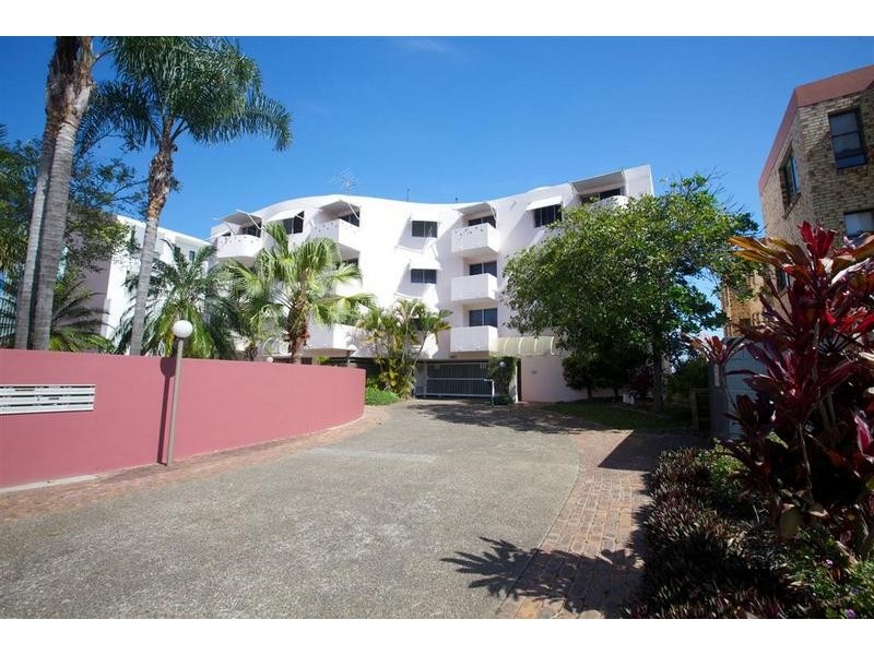 8/ 4 Maloja Avenue, Caloundra QLD 4551