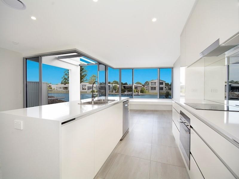 6/ 65 Whitehaven Way, Pelican Waters QLD 4551