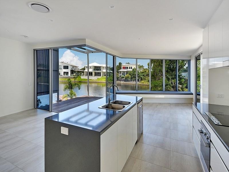 6/ 65 Whitehaven Way, Pelican Waters QLD 4551