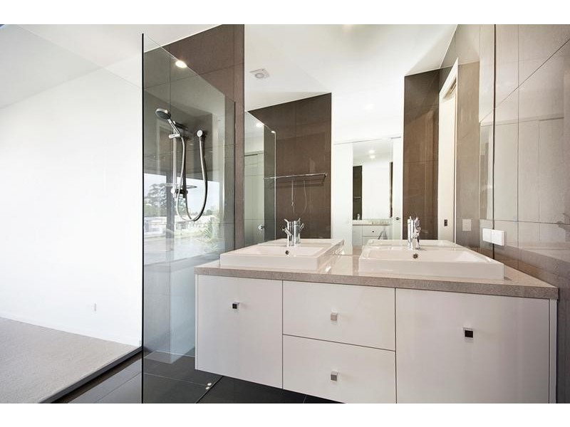 2-6/ 65 Whitehaven Way, Pelican Waters QLD 4551