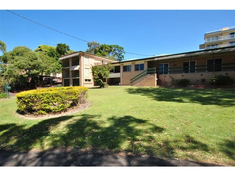 9 Queen Street (11 Marlua Ave), Moffat Beach QLD 4551