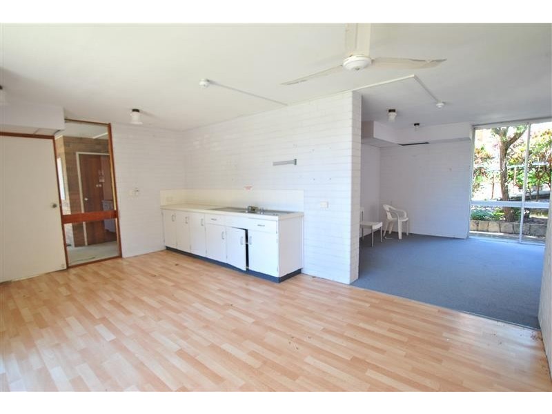 9 Queen Street (11 Marlua Ave), Moffat Beach QLD 4551