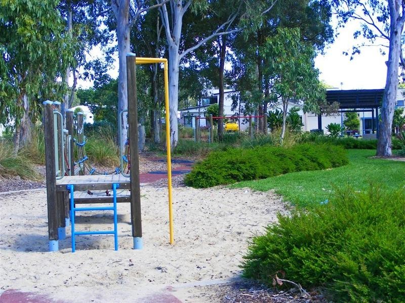 9 Rapanea Street, Meridan Plains QLD 4551