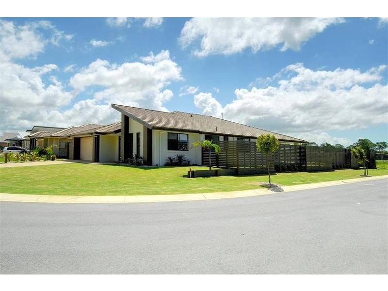11 Rebecca Street, Little Mountain QLD 4551