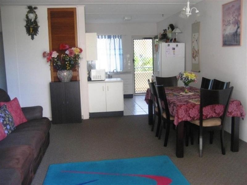 10/ 27 Burgess Street, Kings Beach QLD 4551