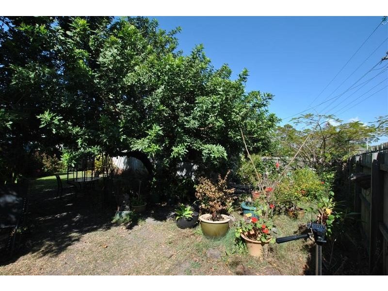 32 Regent Street, Caloundra QLD 4551