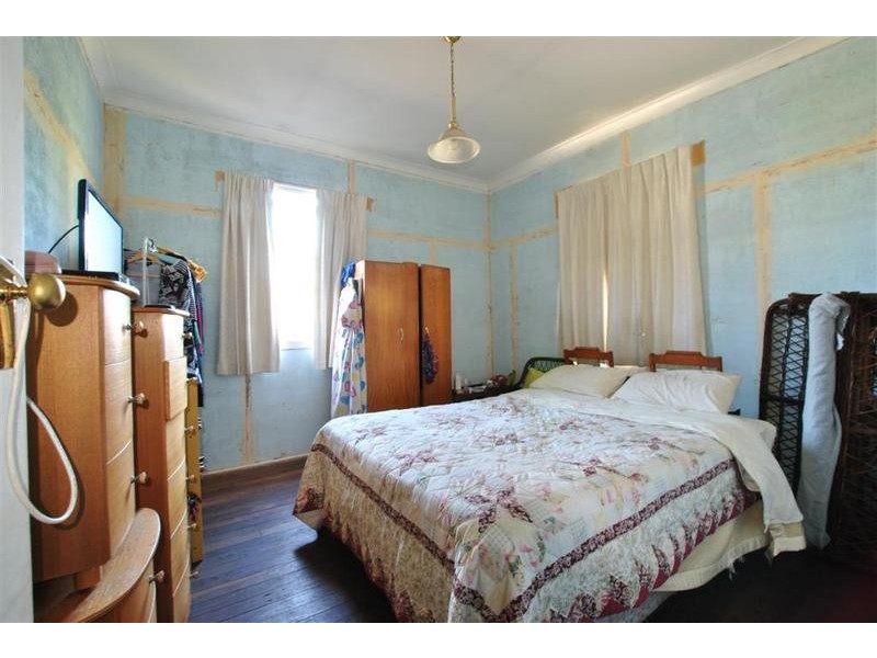 32 Regent Street, Caloundra QLD 4551