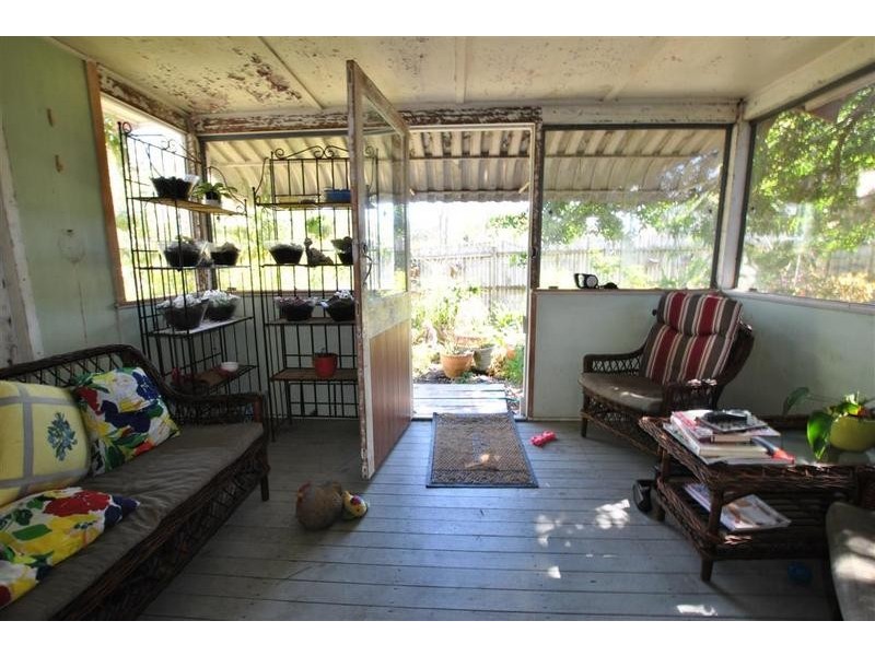 32 Regent Street, Caloundra QLD 4551