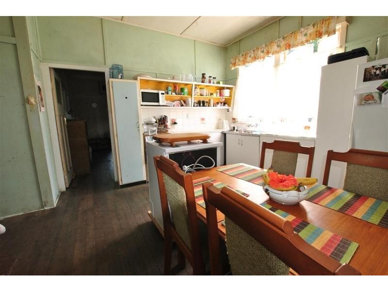 32 Regent Street, Caloundra QLD 4551