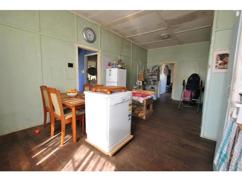 32 Regent Street, Caloundra QLD 4551