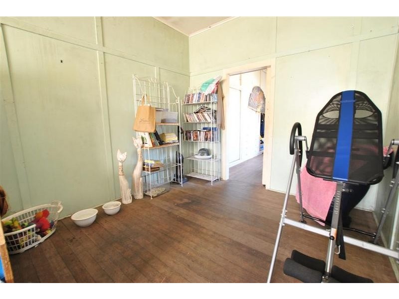 32 Regent Street, Caloundra QLD 4551