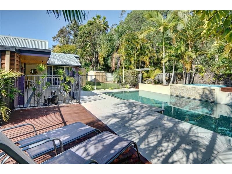 14 Rhodes Place, Aroona QLD 4551