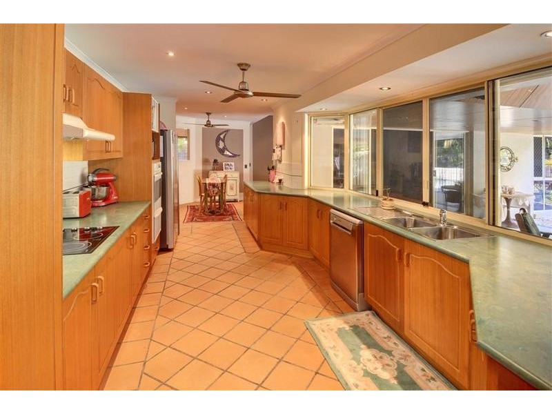 14 Rhodes Place, Aroona QLD 4551