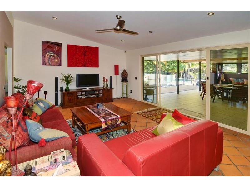 14 Rhodes Place, Aroona QLD 4551