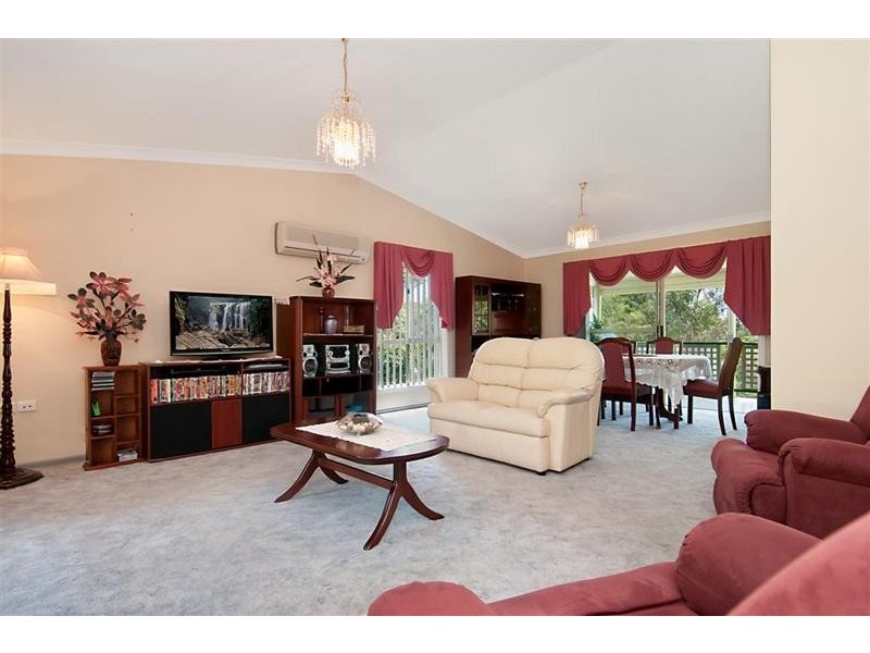 9 Ridgewood Road, Little Mountain QLD 4551